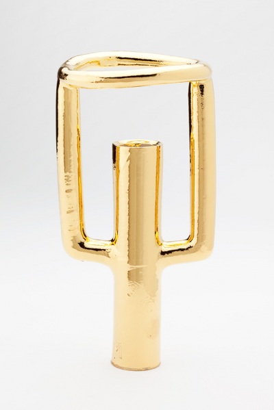 golden loop vase